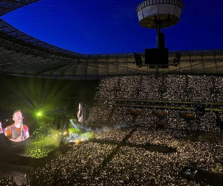 Kiedy Coldplay zagra w Polsce? Daty koncertów i najważniejsze informacje
